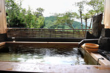 Onsen (hot spring)